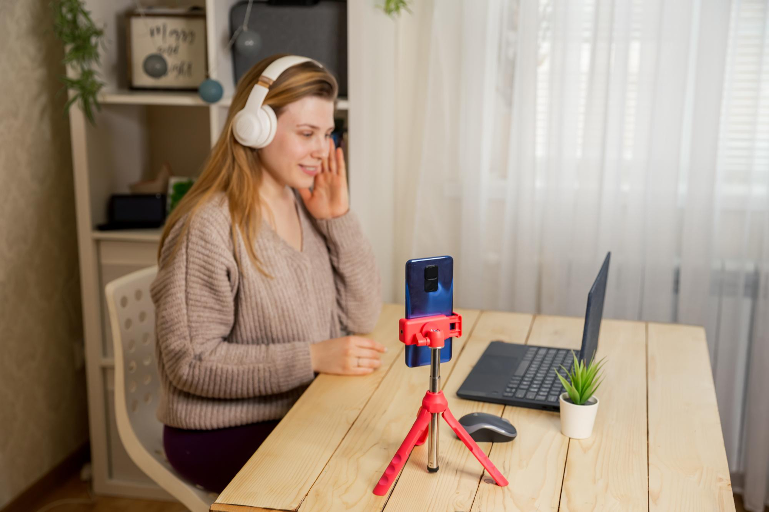 girl in headphones